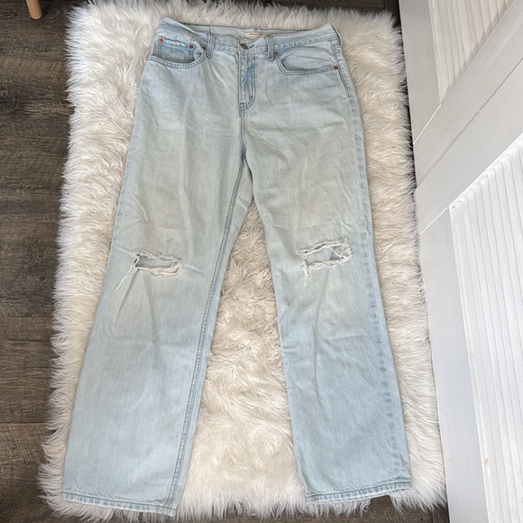 LEVI’S LOW PRO STRAIGHT WIDE LEG DISTRESSED JEANS - Picture 3 of 9